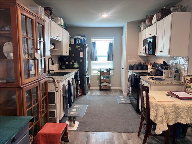 2847 Golf Crest Drive, Wharton, TX 77488