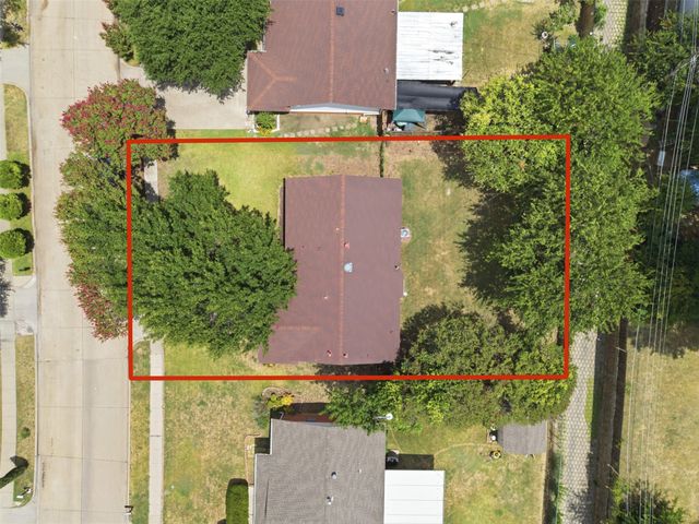 2114 Brookshire Street, Arlington, TX 76010