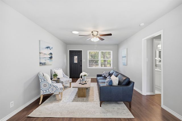 2114 Brookshire Street, Arlington, TX 76010