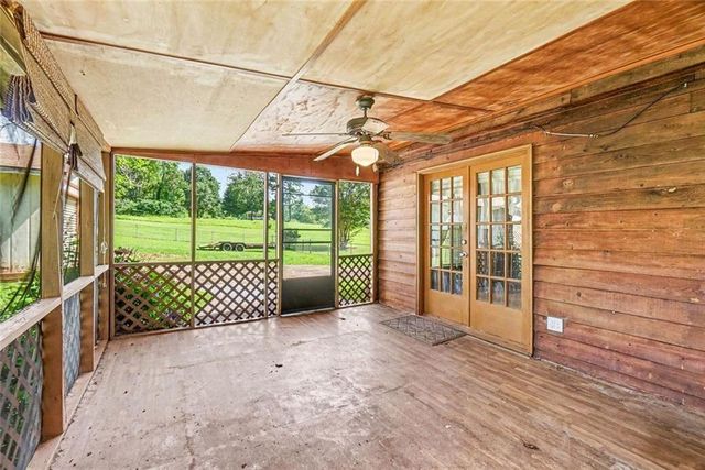 8865 North View Drive, Lithia Springs, GA 30122