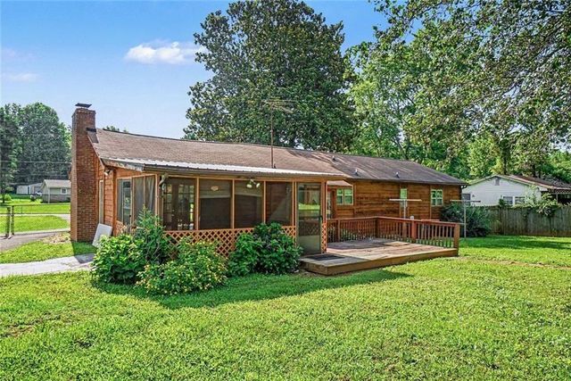 8865 North View Drive, Lithia Springs, GA 30122