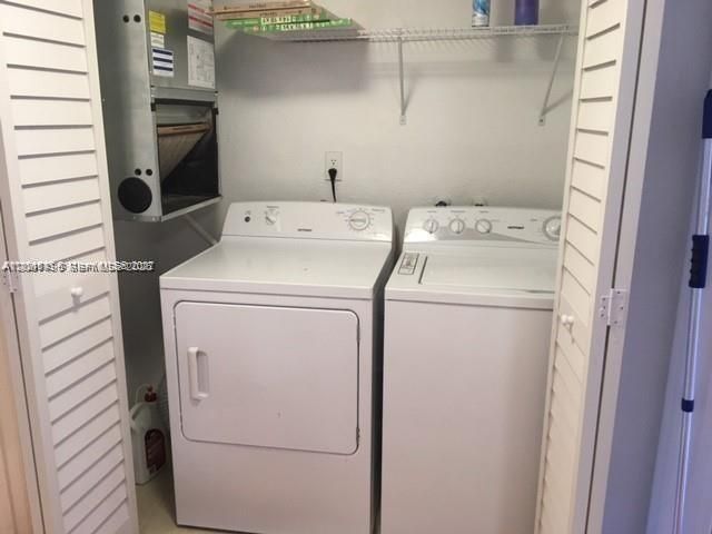 8205 Lake Dr 204, Doral, FL 33166