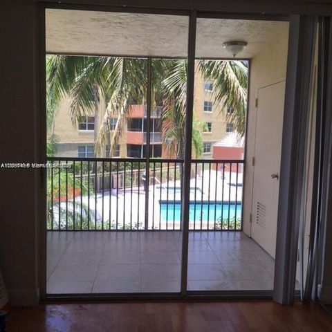 8205 Lake Dr 204, Doral, FL 33166