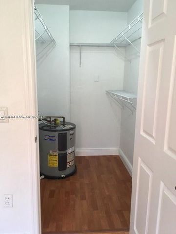 8205 Lake Dr 204, Doral, FL 33166