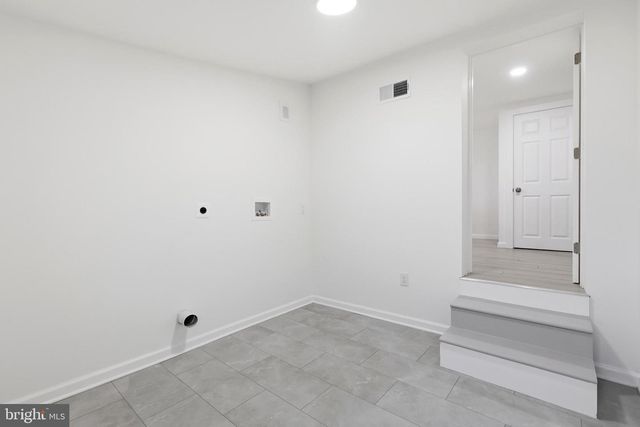 801 MULLICA HILL ROAD, Harrisonville, NJ 08039