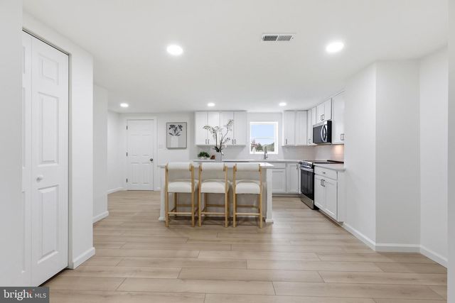 801 MULLICA HILL ROAD, Harrisonville, NJ 08039