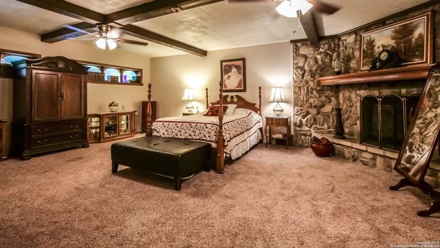 10202 N BULL RUN ST, San Antonio, TX 78230