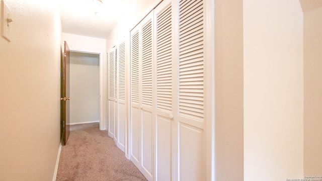 10202 N BULL RUN ST, San Antonio, TX 78230