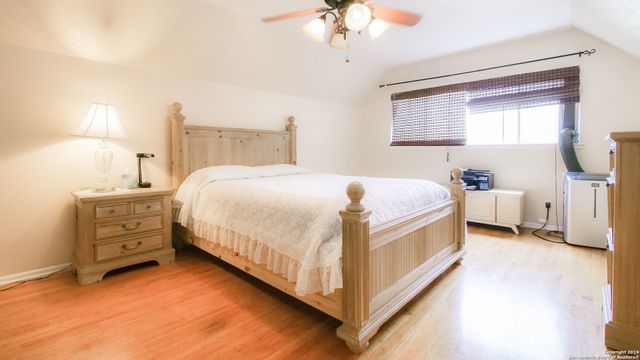 10202 N BULL RUN ST, San Antonio, TX 78230