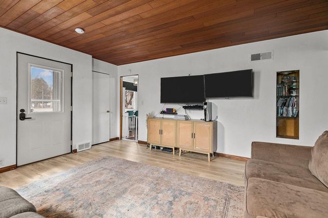 1044 GRAND STREET, Oshkosh, WI 54901