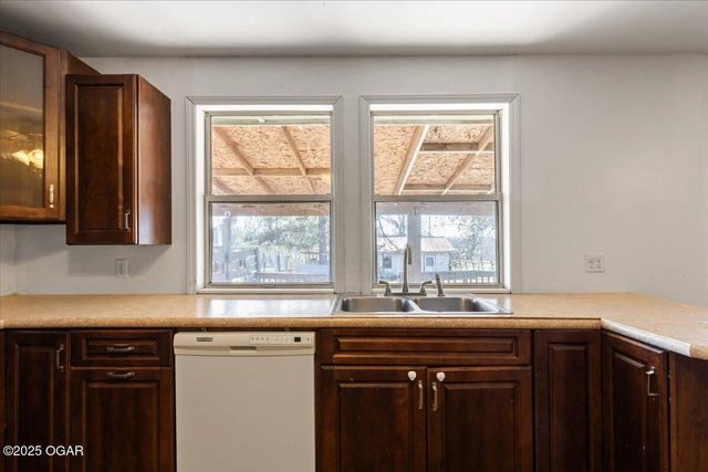 3279 Wildcat Creek Blvd, Fayetteville, AR 72704