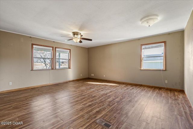 3279 Wildcat Creek Blvd, Fayetteville, AR 72704