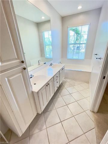 5669 Cove CIR, Naples, FL 34119