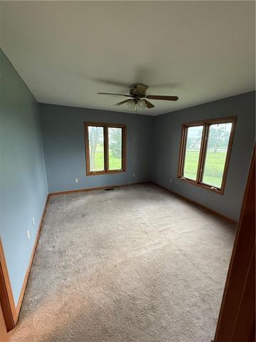 1011 N Arrowhead Drive, Burlington, KS 66839