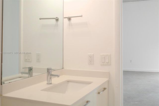 151 SE 1st St 1202, Miami, FL 33131