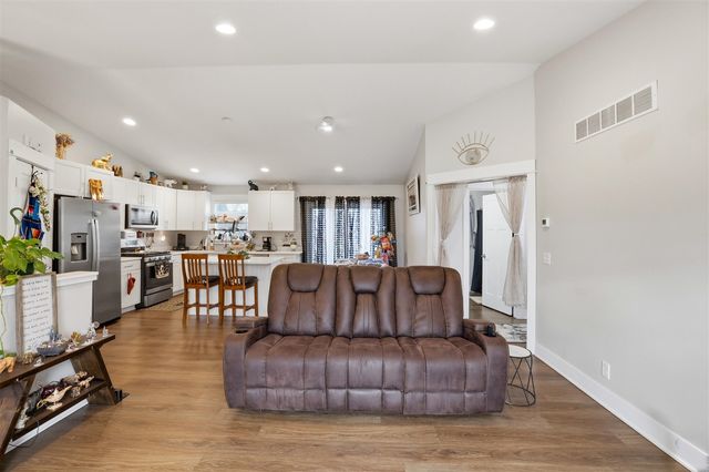 6855 Dale Court, Fennville, MI 49408