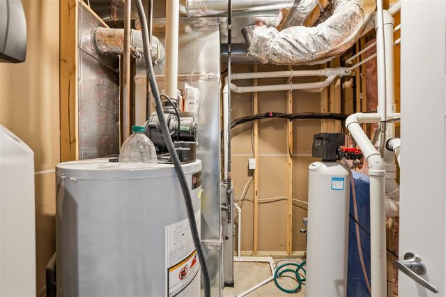 6855 Dale Court, Fennville, MI 49408