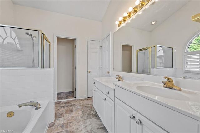 3240 Cheswick Drive, Greensboro, NC 27410