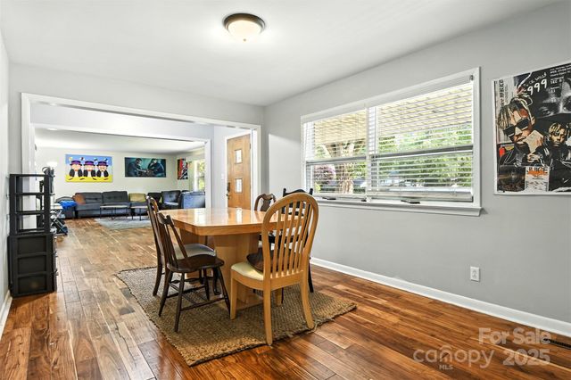 26 33rd Avenue NW, Hickory, NC 28601
