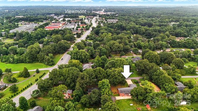 26 33rd Avenue NW, Hickory, NC 28601