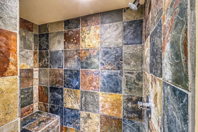 1526 6th Street S, Fargo, ND 58103