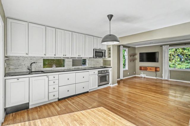 1526 6th Street S, Fargo, ND 58103