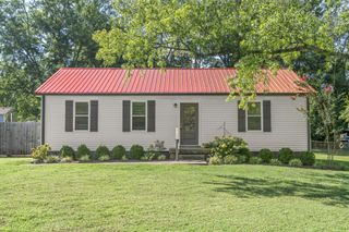 6541 Kari Dr, Murfreesboro, TN 37129
