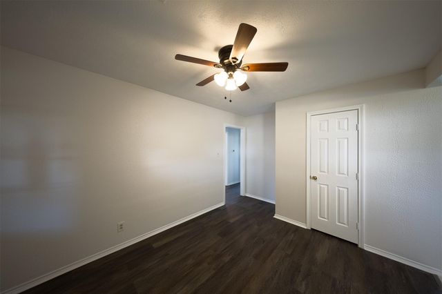 7917 N Martin Luther King Avenue, Hitchcock, TX 77563