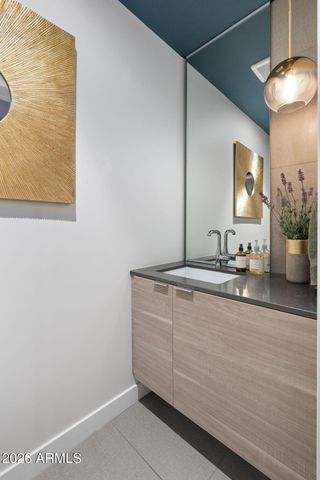 2300 E CAMPBELL Avenue 218, Phoenix, AZ 85016