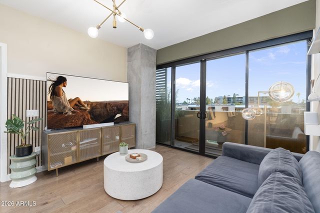 2300 E CAMPBELL Avenue 218, Phoenix, AZ 85016