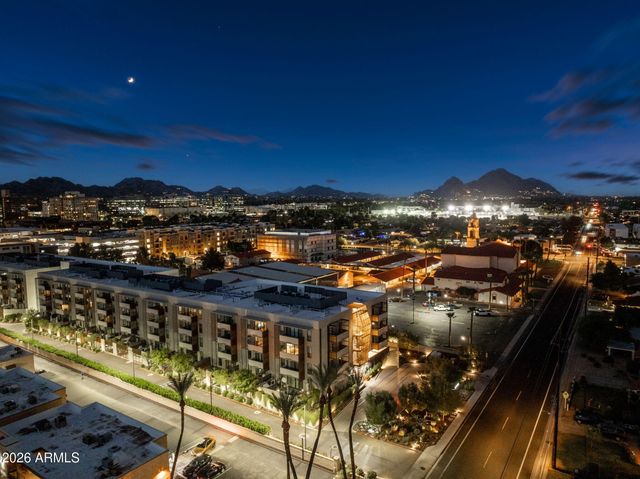 2300 E CAMPBELL Avenue 218, Phoenix, AZ 85016