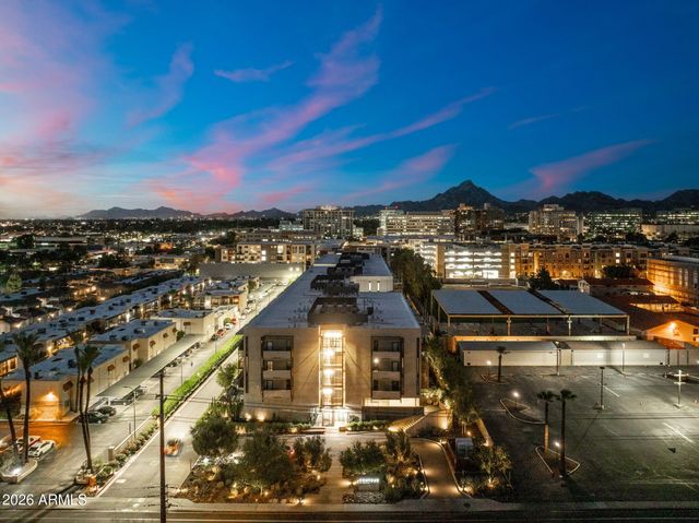 2300 E CAMPBELL Avenue 218, Phoenix, AZ 85016