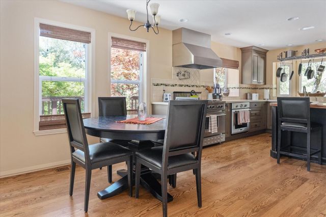 1598 Coyote Dr, Murphys, CA 95247