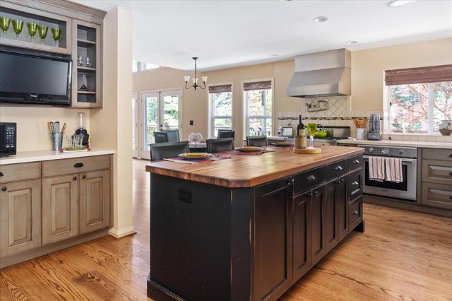 1598 Coyote Dr, Murphys, CA 95247