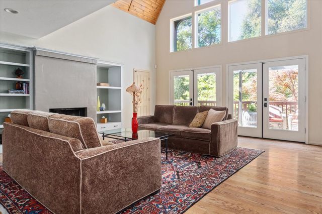 1598 Coyote Dr, Murphys, CA 95247