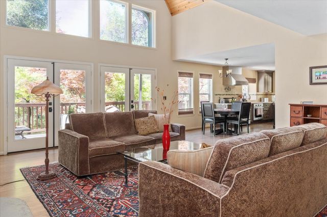 1598 Coyote Dr, Murphys, CA 95247