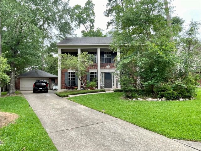 123 W Trillium Court, The Woodlands, TX 77381