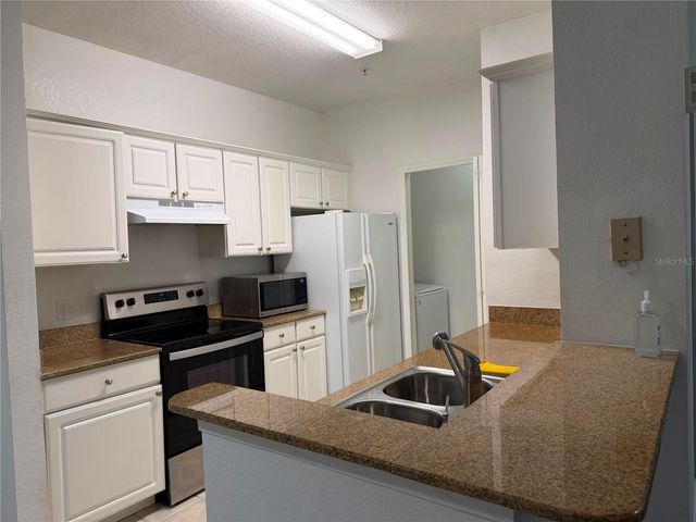 1300 EASTERN PECAN PLACE 208, Winter Garden, FL 34787