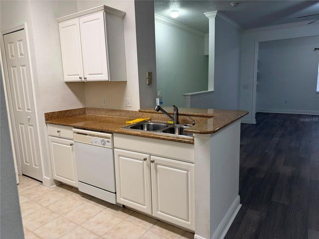 1300 EASTERN PECAN PLACE 208, Winter Garden, FL 34787