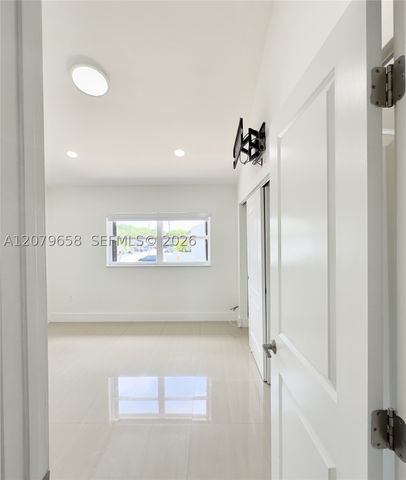 8010 SW 152nd Ave 211, Miami, FL 33193