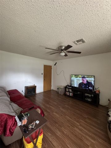 106 N 7th Street E, Dawson, TX 76639