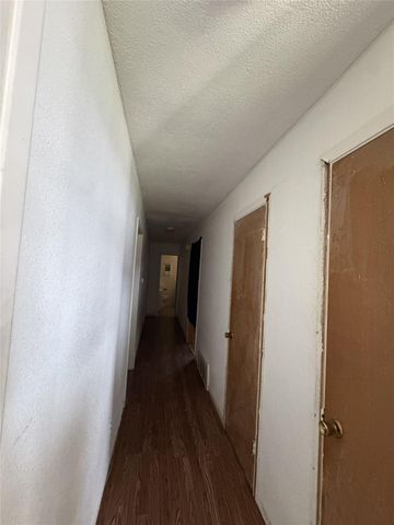 106 N 7th Street E, Dawson, TX 76639