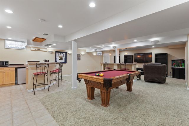 32321 Liparoto Drive, Rockwood, MI 48173