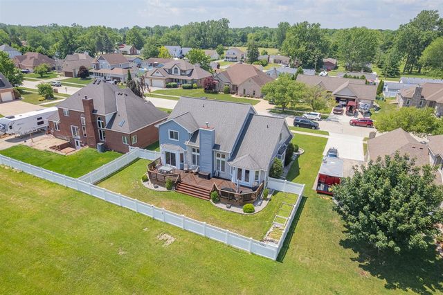 32321 Liparoto Drive, Rockwood, MI 48173