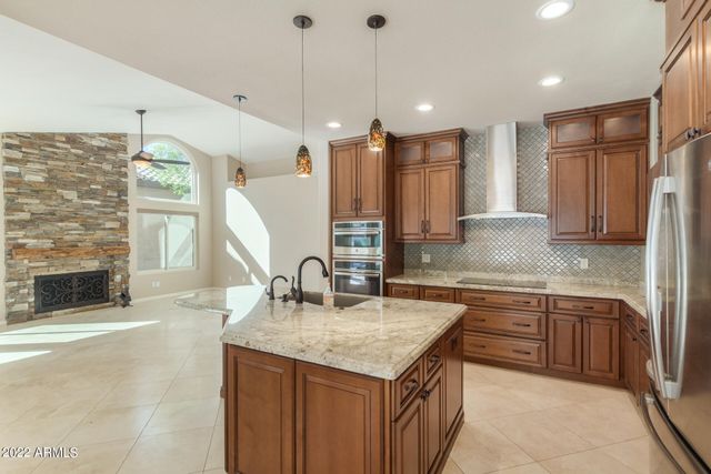 14040 S 24TH Way, Phoenix, AZ 85048