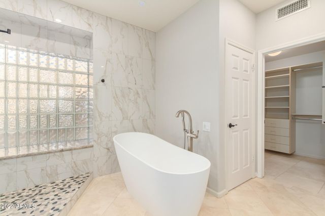 14040 S 24TH Way, Phoenix, AZ 85048