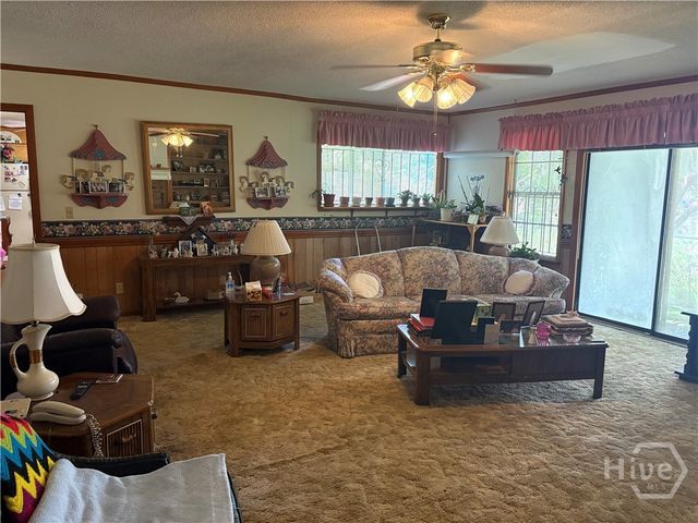 1005 Tara Avenue, Savannah, GA 31410