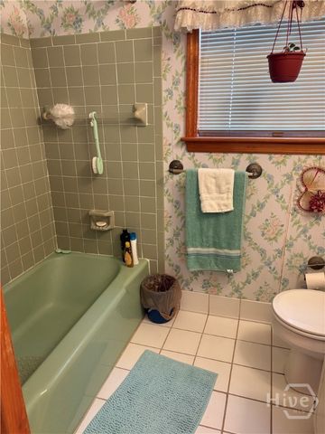 1005 Tara Avenue, Savannah, GA 31410
