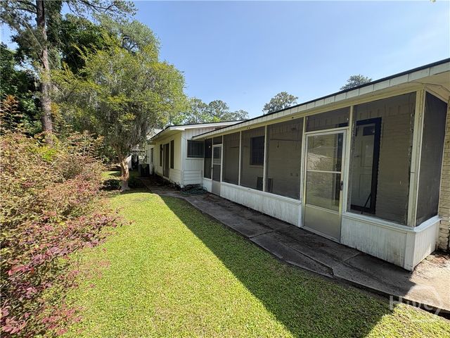 1005 Tara Avenue, Savannah, GA 31410