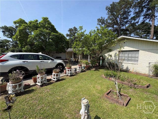 1005 Tara Avenue, Savannah, GA 31410